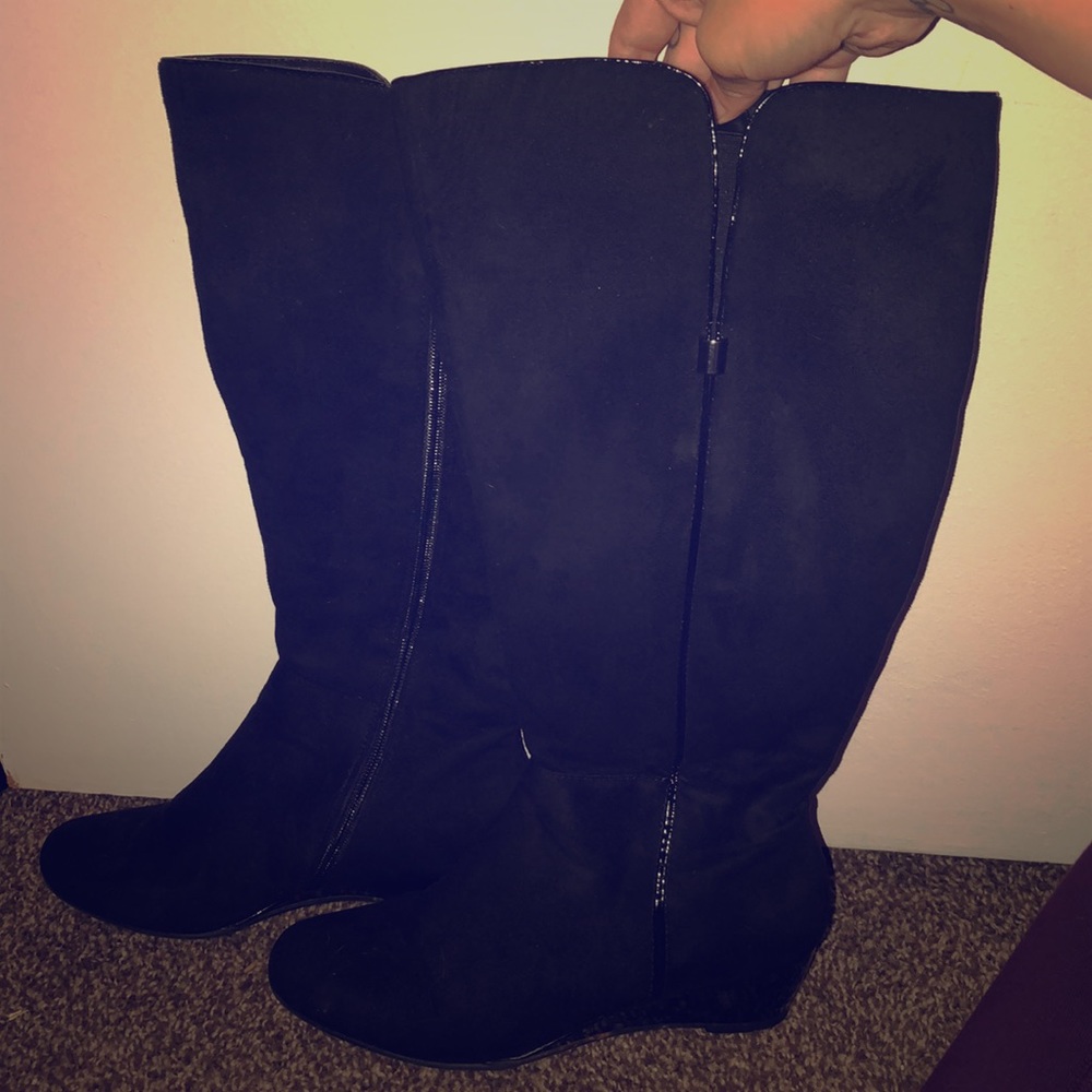 Big calfed boots